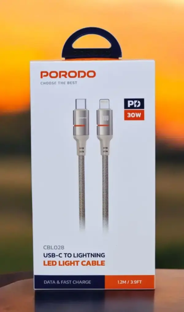 PORODO USB-C TO USB-C LED LIGHT CABLE 1.2M
